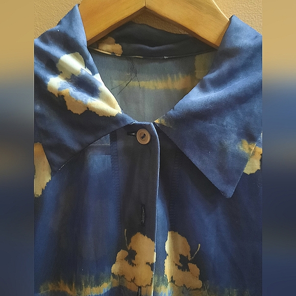Sheer tropical flower button down -90s-2000s vintage top - Picture 2 of 4